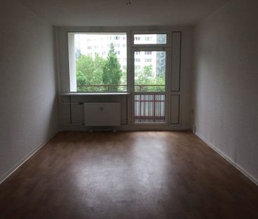 Großzügige 3 Zimmerwohnung mit Balkon! - Foto 2