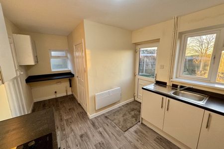 Lloyds Road - Photo 5