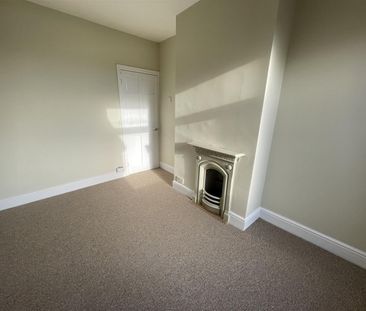 2 bedroom House To Let - Photo 2