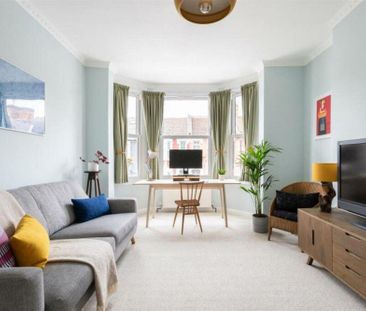 3 bedroom apartment to rent - Photo 2