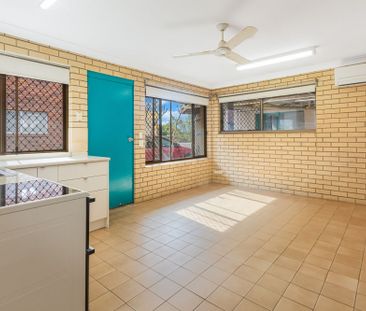 BEACHFRONT TWO BEDROOM UNIT - HASTINGS POINT - Photo 1