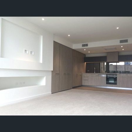 Stunning one bedroom apartment - Photo 3