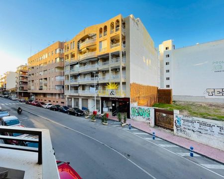 1 BEDROOM APARTMENT - TORREVIEJA - Photo 3