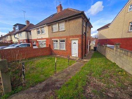 3 bedroom semi-detached house to rent - Photo 4
