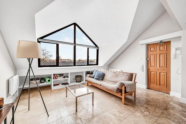 1 bedroom flat to rent - Photo 1