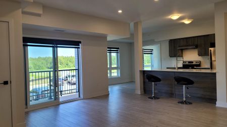 For Lease - 10 Culinary Lane Unit# 111, Barrie, Ontario - Photo 4