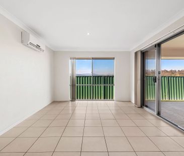 Modern Family Home! - Photo 6