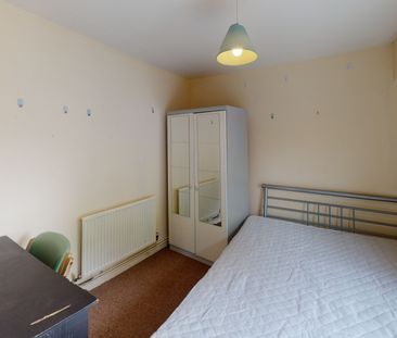 Student Properties to Let - Photo 2