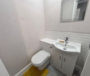 Kempton Road, Hull - Photo 6