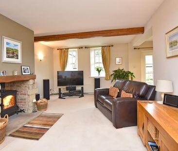 4 bedroom barn conversion to rent - Photo 2