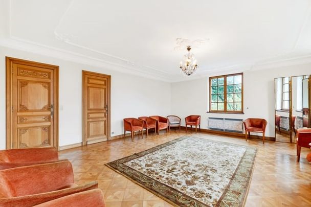 Tout savoir sur cette maison à Forest, à Forest - Foto 1