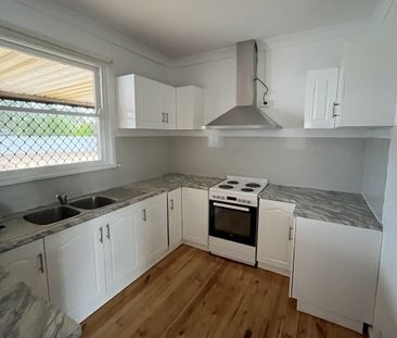 Renovated 3 Bedroom Home - Photo 2