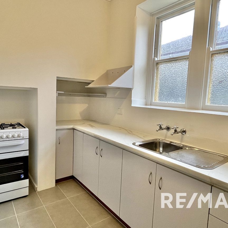 44 Grandview Avenue, Turvey Park - Photo 1