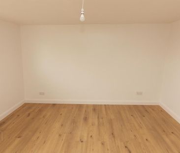 17 Henderson Avenue, Conlig, Bangor, BT23 7PW - Photo 2