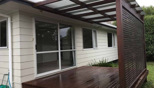 Charming 2BR Home w/ Garden & Deck! - Photo 1