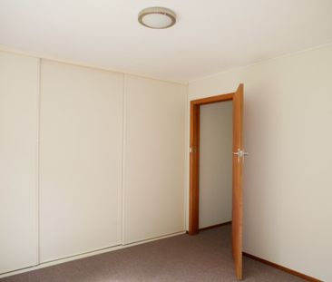 Charming Family Home - Photo 4