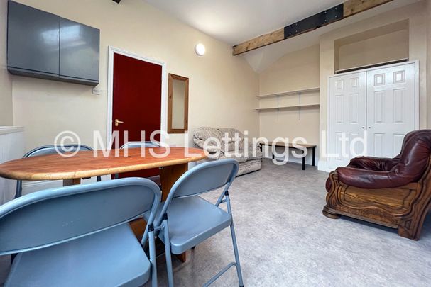1 Bedroom Flat for rent in Moorland Road - Photo 1