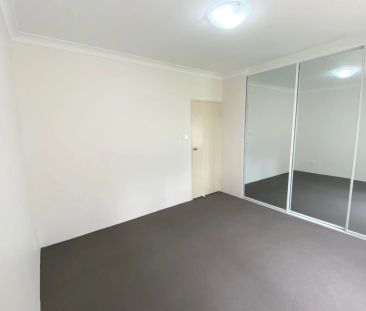 MODERN 2 BEDROOM APARTMENT LOCATED IN THE HEART OF MT DRUITT - Photo 4