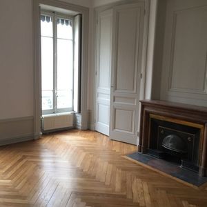 Appartement T3 A Louer - Lyon 6eme Arrondissement - 113.48 M2 - Photo 2