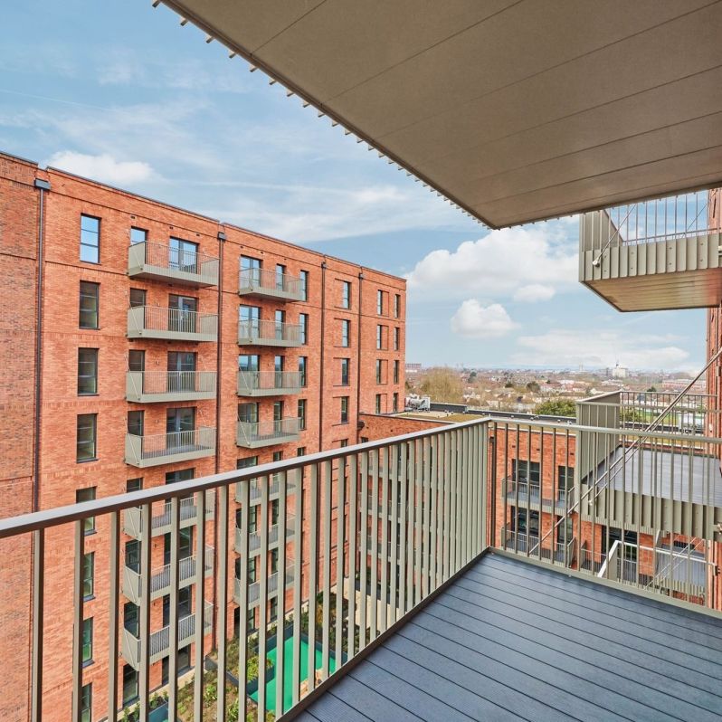 New Road, Dagenham, RM9 - Photo 1