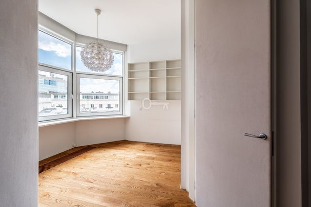 Łazienki Królewskie | Kamienica | Parking - Zdjęcie 1