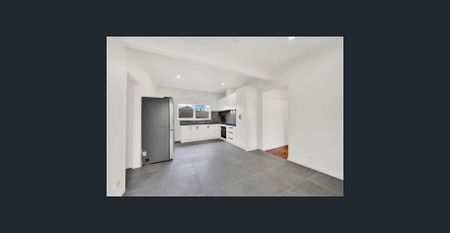 Beautifully Renovated Double Room in Prime Frankston Location – All Bills Included! - Photo 4