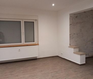 vermiete große 1 Zi Wohnung EG mit großer Wohnküche - Foto 1