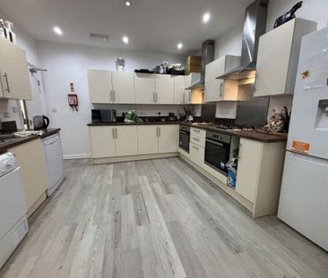 1 bedroom in a house share to rent - Photo 6