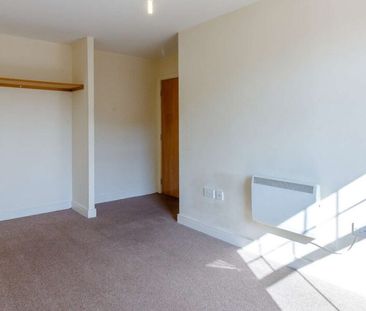 Oxclose Park Gardens, Halfway, Sheffield, S20 8GR - Photo 3