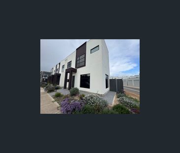 10 Stakes Street, St Clair, SA 5011 - Photo 4