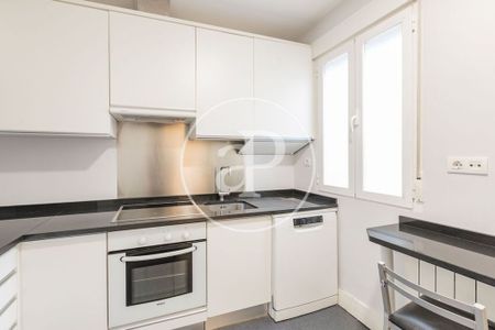 Luxury Apartment for rent in Madrid, Spain - Photo 2