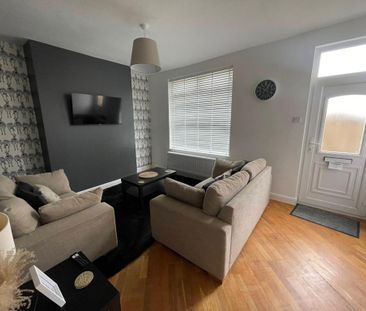 2 bedroom terraced house to rent - Photo 5