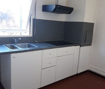 Location Appartement 2 pièces 49m² BOIS GUILLAUME 76230 - Photo 3