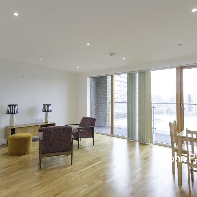 2 bedroom flat to rent - Photo 1