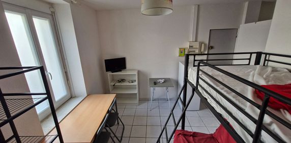 Location Appartement 1 pièce 16m² - Photo 2