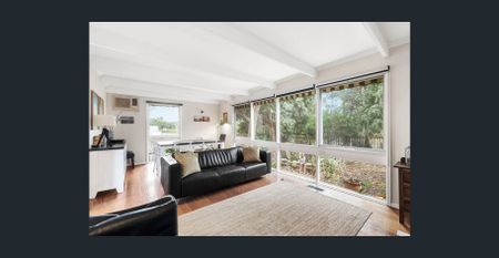 Fully Furnished Charming Home - Photo 4