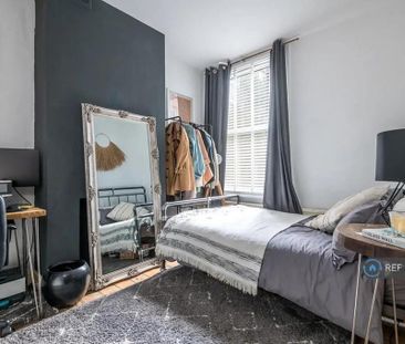 2 bedroom maisonette to rent - Photo 6