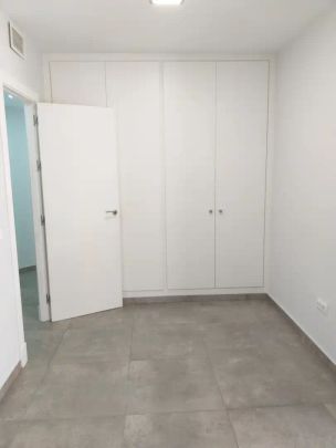 Piso de alquiler en Calle Cervantes, La Malagueta - Monte Sancha - Photo 1