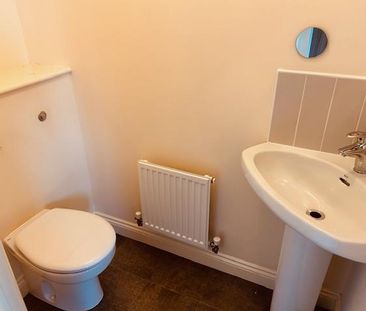 2 bedroom terraced house to rent - Photo 6