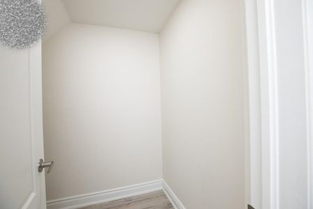 For Lease - 42 Rising HIll Ridge Unit# BASEMENT UNIT, Brampton, Ontario - Photo 3