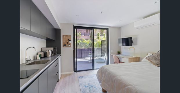 Fully Furnished | All Bills Included - Photo 1