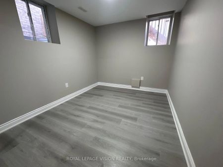 Property For Lease | E8443768 - Photo 5