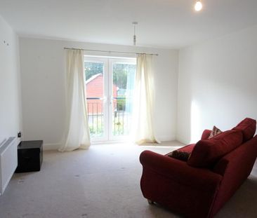 2 bedroom flat to rent - Photo 2