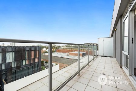 411/135 Inkerman St, St Kilda VIC 3182 - Photo 3