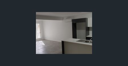 3 bedrooms Townhouse - Photo 3