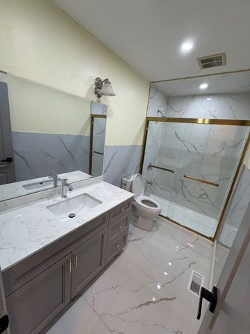 For Lease - 12 sultan pool Drive, Toronto, Ontario - Photo 2