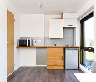 Ensuite Gold - City View - Photo 3