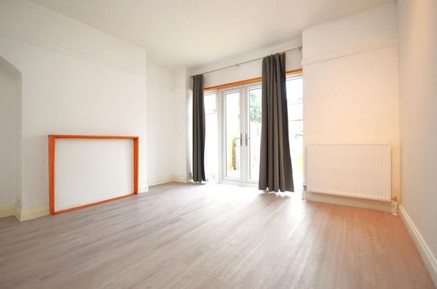 4 bedroom terraced house to rent - Photo 1