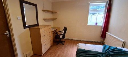 6 bedroom house share to rent - Photo 4