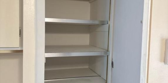 JOLI 4 1/2 À LOUER À MONTRÉAL - Photo 2